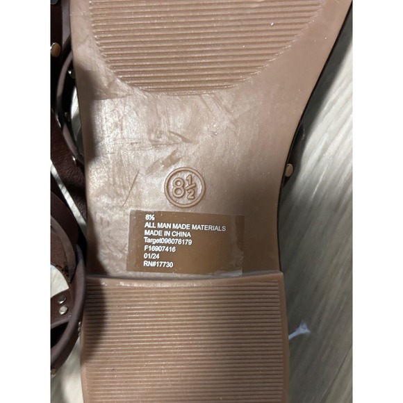 Universal Threads Women's Brown Studded Thong Ankle Strap Sandals Size 8.5 - Picture 5 of 5